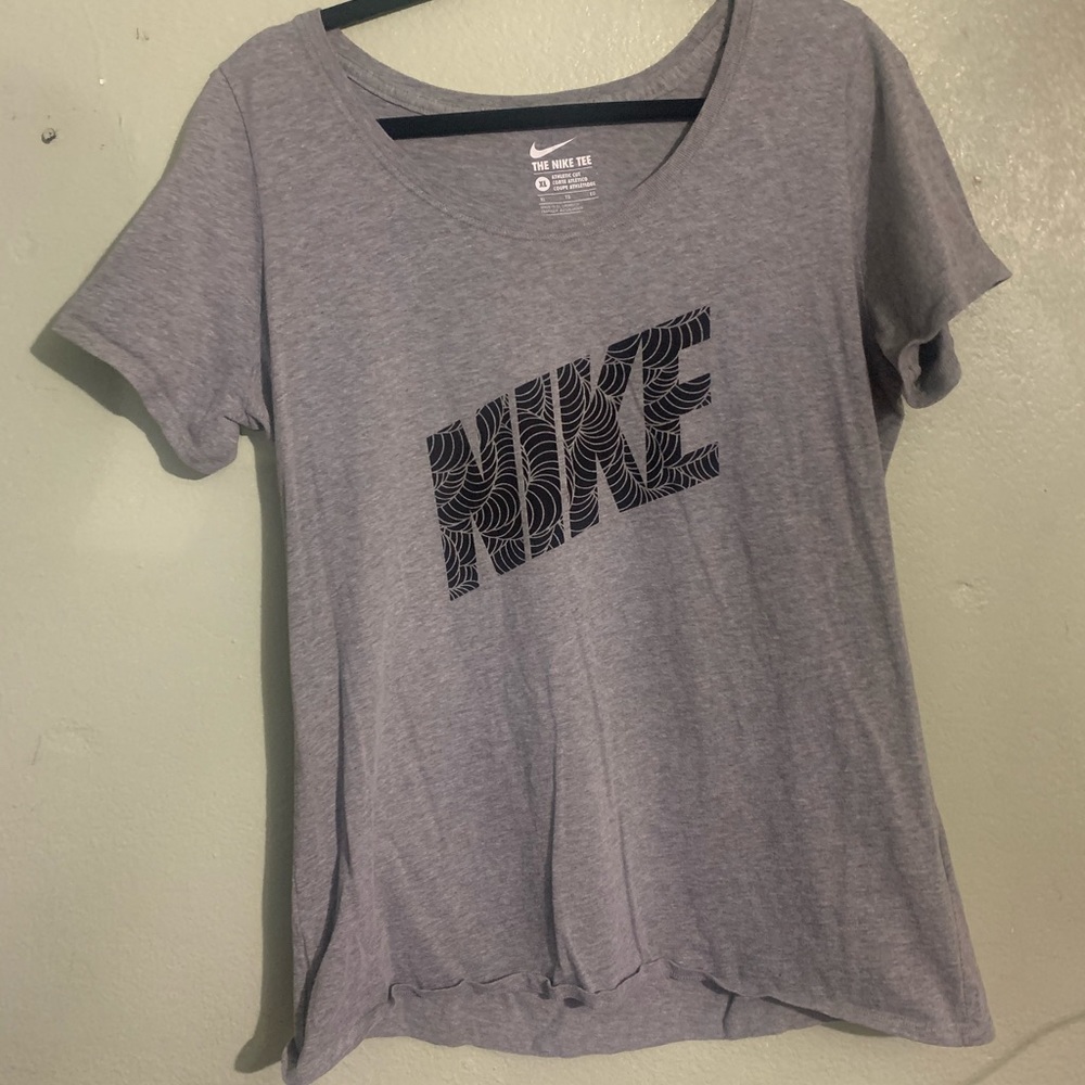 Nike woman shirt